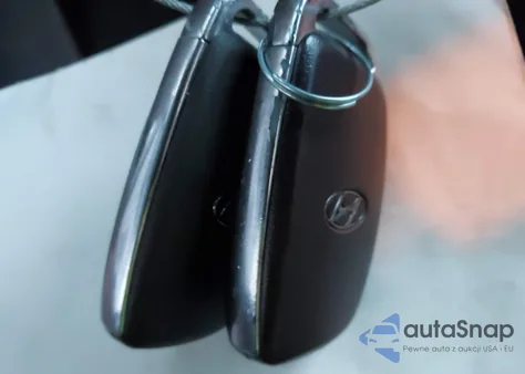 2017 Hyundai Elantra Se from USA, damaged, VIN 5NPD84LF8HH088585